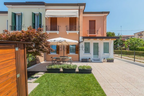 casa indipendente in vendita a Venezia in zona Mestre