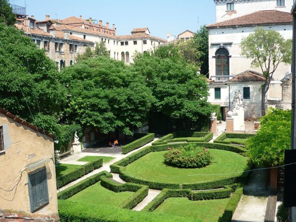 appartamento in vendita a Venezia in zona Sestiere Dorsoduro