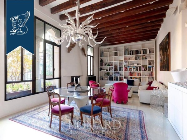 intera palazzina in vendita a Venezia in zona Sestiere San Polo