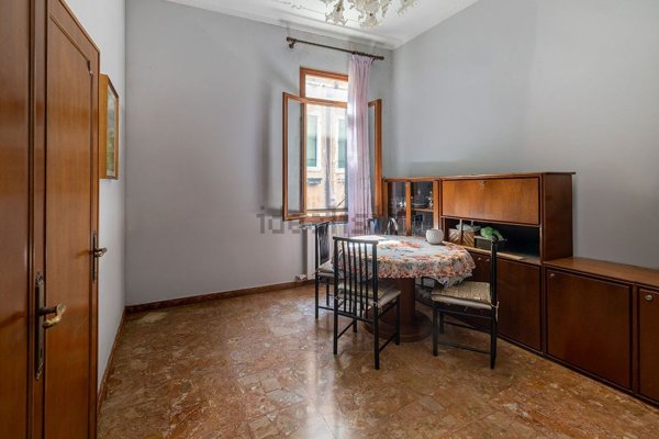appartamento in vendita a Venezia in zona Sestiere Cannaregio