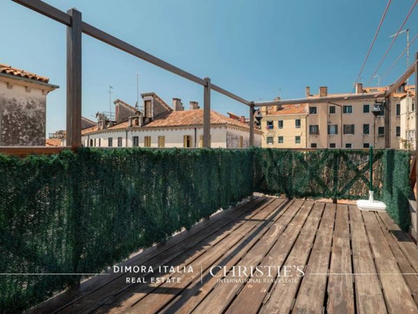 appartamento in vendita a Venezia in zona Sestiere Cannaregio