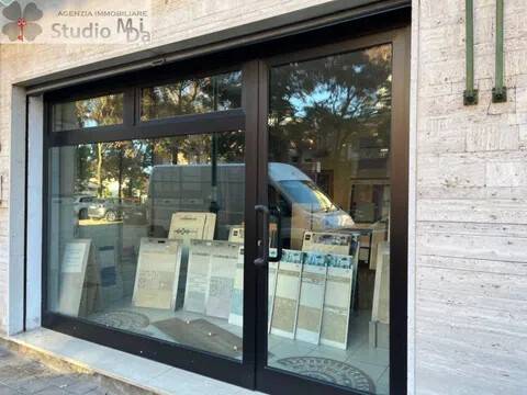 negozio in vendita a Venezia in zona Mestre