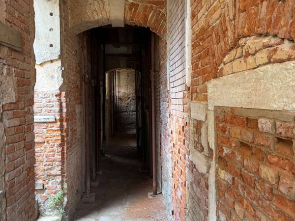 casa indipendente in vendita a Venezia in zona Sestiere Castello