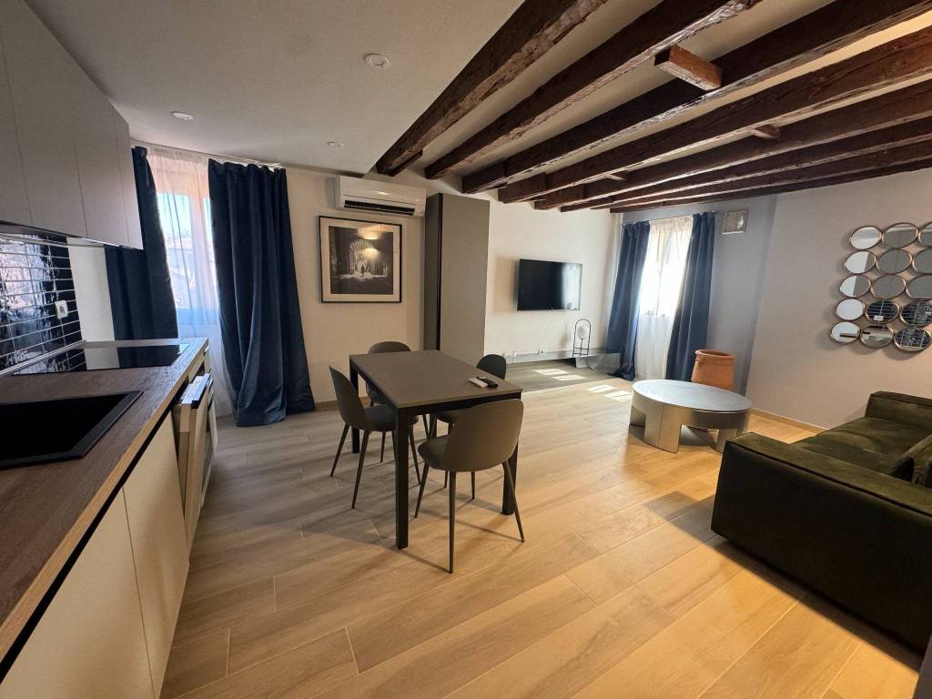 appartamento in vendita a Venezia in zona Sestiere Santa Croce