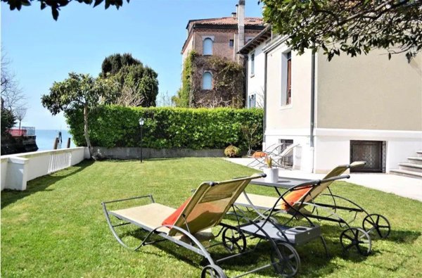 appartamento in vendita a Venezia in zona Lido di Venezia