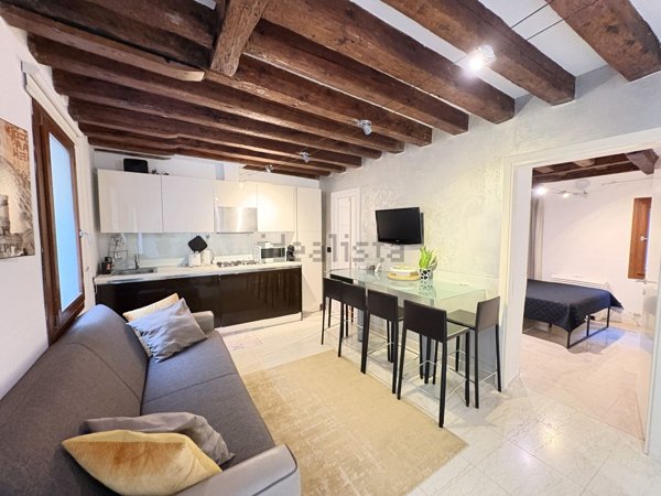 appartamento in vendita a Venezia in zona Sestiere Castello