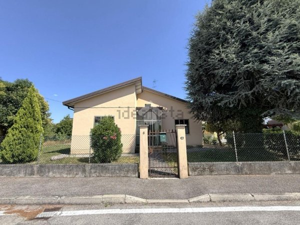 casa indipendente in vendita a Venezia in zona Zelarino