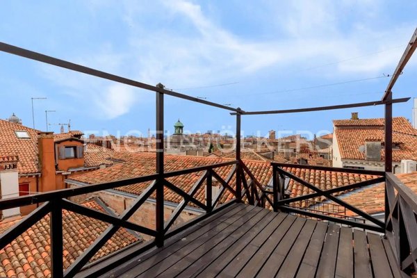 appartamento in vendita a Venezia in zona Sestiere Cannaregio
