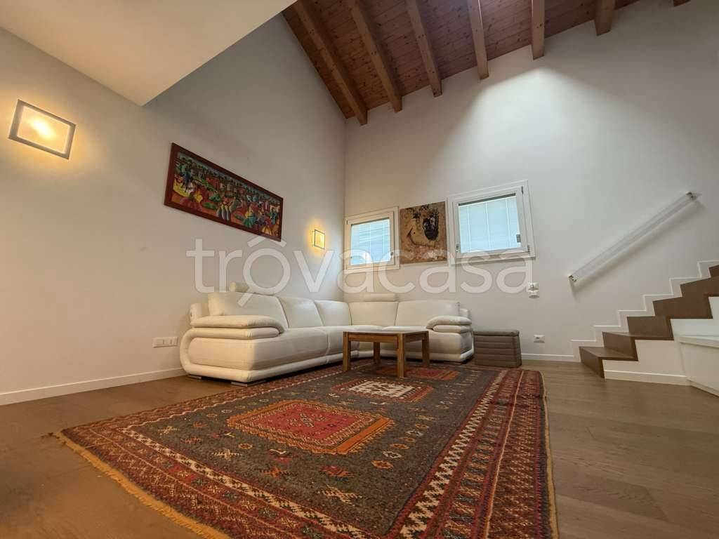 casa indipendente in vendita a Venezia in zona Trivignano