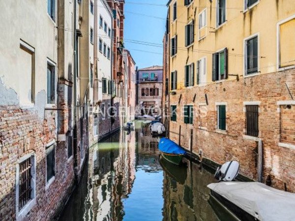appartamento in vendita a Venezia in zona Sestiere Cannaregio