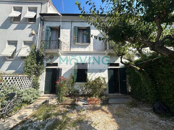 casa indipendente in vendita a Venezia in zona Mestre