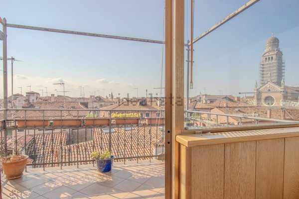 appartamento in vendita a Venezia in zona Sestiere Cannaregio