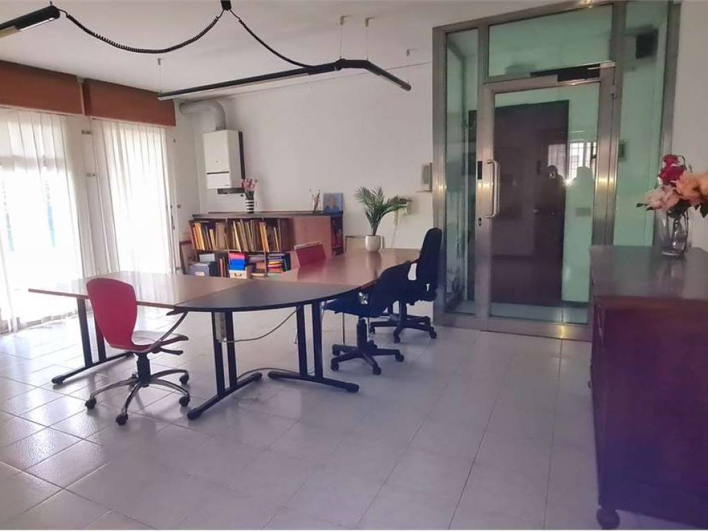 ufficio in vendita a Venezia in zona Marghera