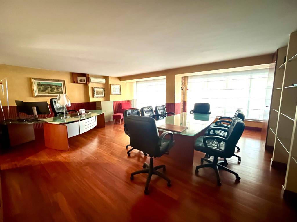 ufficio in vendita a Venezia in zona Marghera