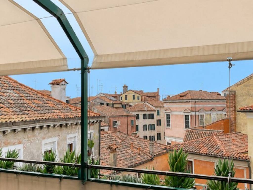 appartamento in vendita a Venezia in zona Sestiere Cannaregio