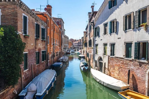 appartamento in vendita a Venezia in zona Sestiere Dorsoduro