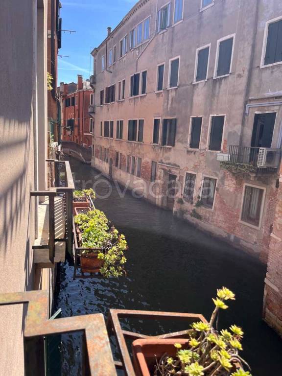 appartamento in vendita a Venezia in zona Sestiere Cannaregio