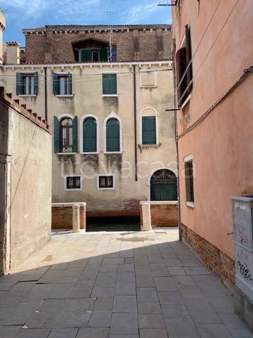 casa indipendente in vendita a Venezia in zona Sestiere Dorsoduro