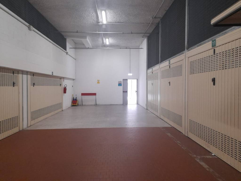 box auto in vendita a Venezia in zona Marghera