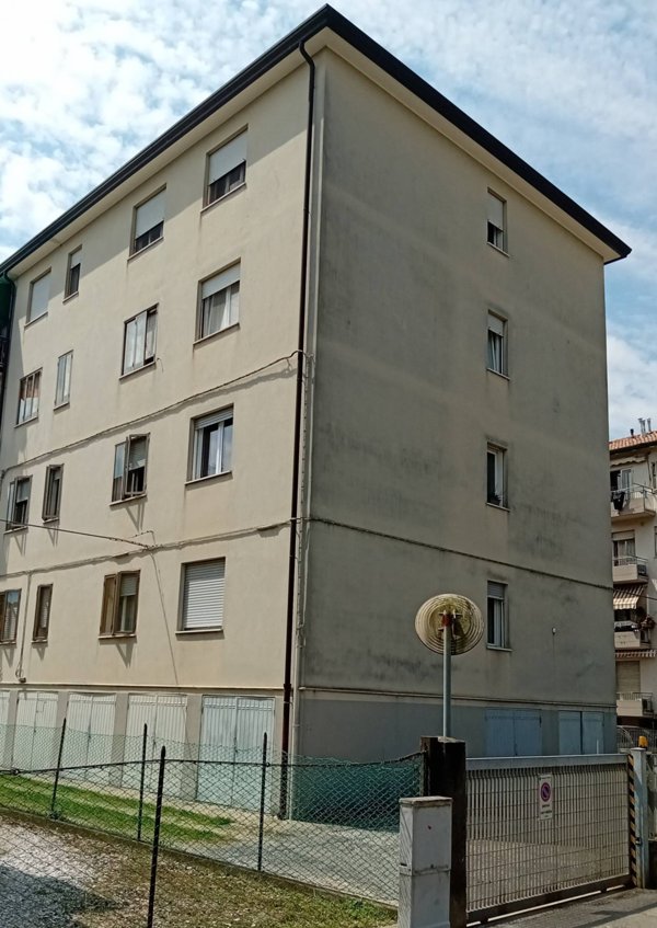 box auto in vendita a Venezia in zona Chirignago