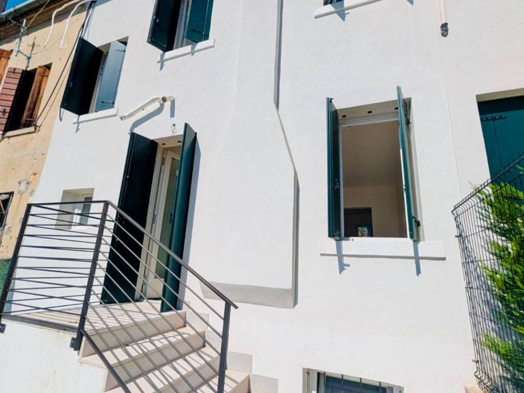 casa indipendente in vendita a Venezia in zona Marghera