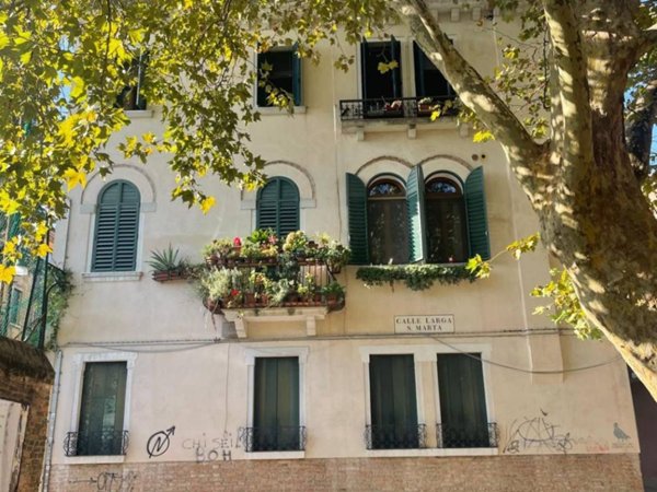 appartamento in vendita a Venezia in zona Sestiere Dorsoduro