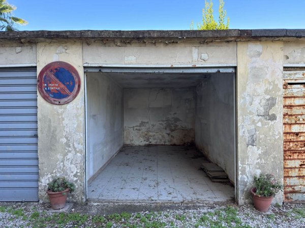 box auto in vendita a Venezia in zona Chirignago
