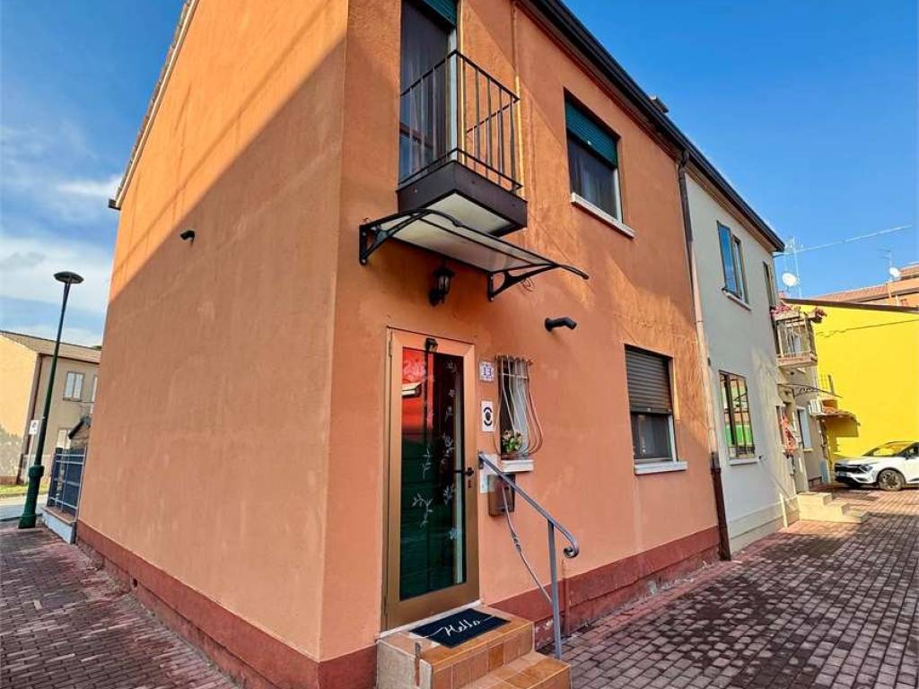 casa indipendente in vendita a Venezia in zona Marghera