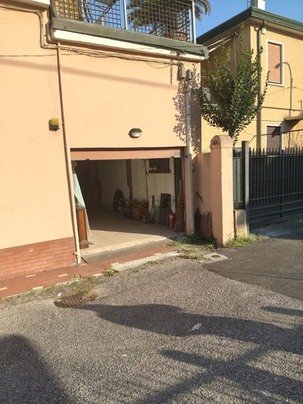 locale di sgombero in vendita a Venezia in zona Chirignago