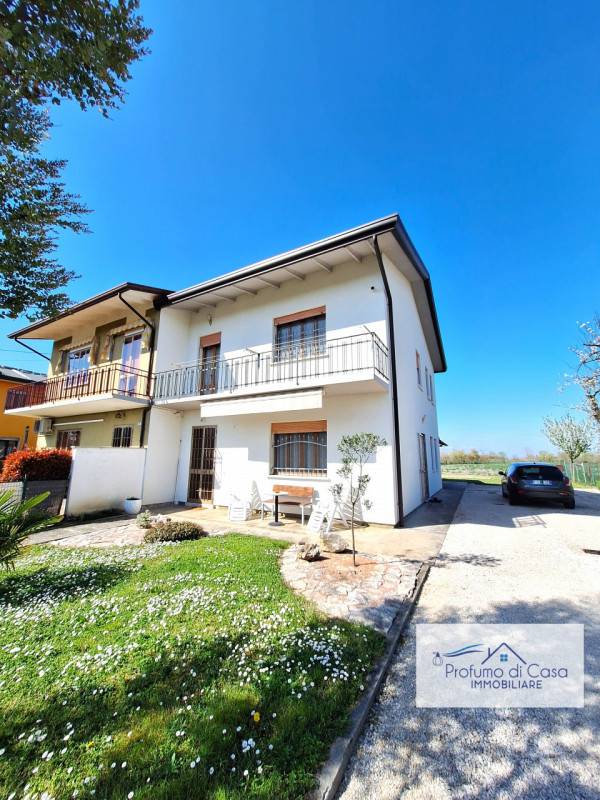 casa indipendente in vendita a Vigonovo in zona Galta