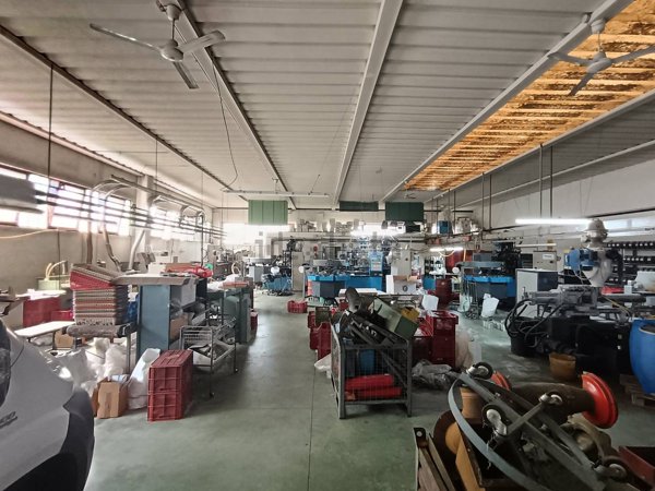 locale di sgombero in vendita a Vigonovo