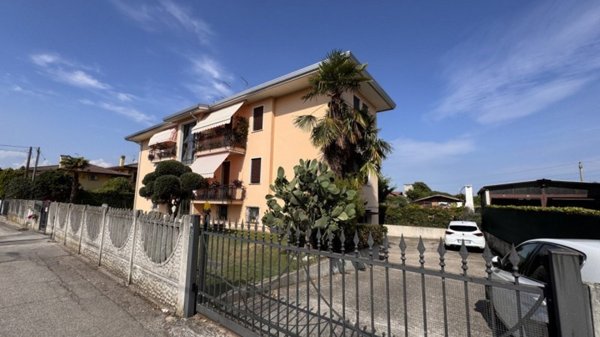 appartamento in vendita a Vigonovo in zona Galta