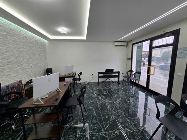 negozio in vendita a Vigonovo