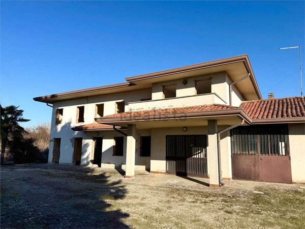 casa indipendente in vendita a Vigonovo