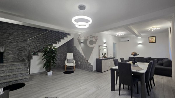 casa indipendente in vendita a Vigonovo