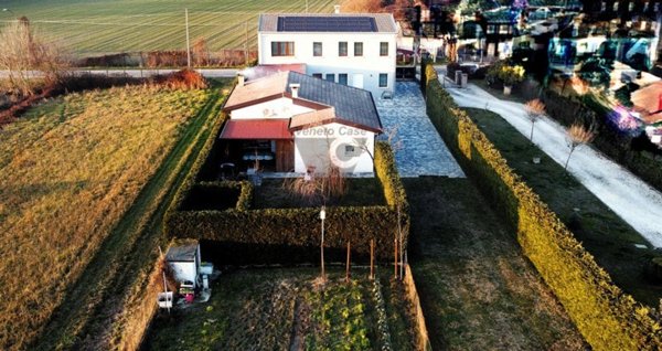 casa indipendente in vendita a Vigonovo in zona Galta