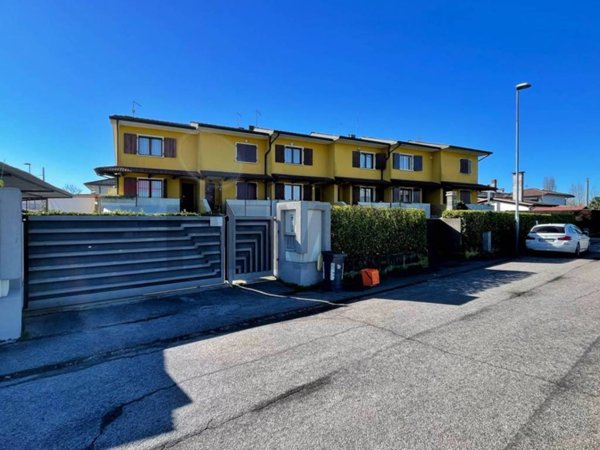 casa indipendente in vendita a Vigonovo