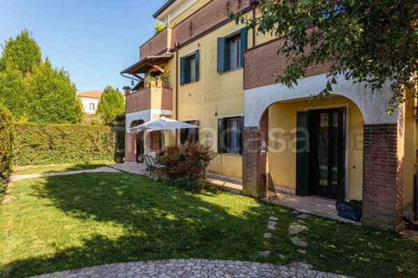 appartamento in vendita a Vigonovo in zona Galta
