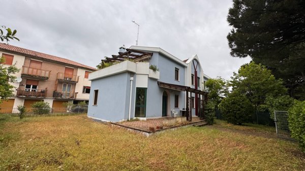 casa indipendente in vendita a Cavallino-Treporti in zona Ca' Savio