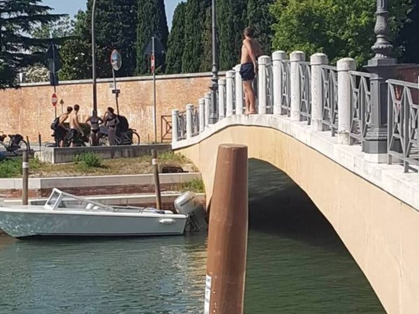 esavano in vendita a Cavallino-Treporti in zona Mesole