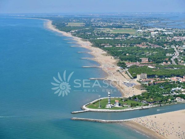 negozio in vendita a Cavallino-Treporti in zona Cavallino