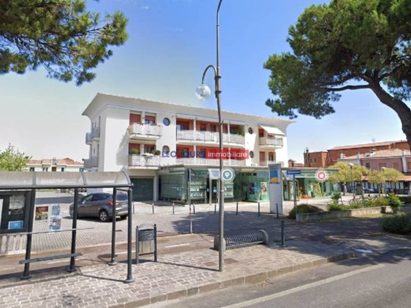 negozio in vendita a Cavallino-Treporti in zona Ca' Ballarin