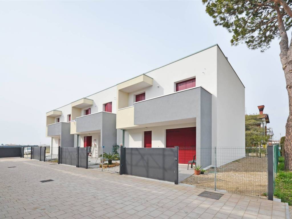 casa indipendente in vendita a Cavallino-Treporti in zona Ca' Ballarin