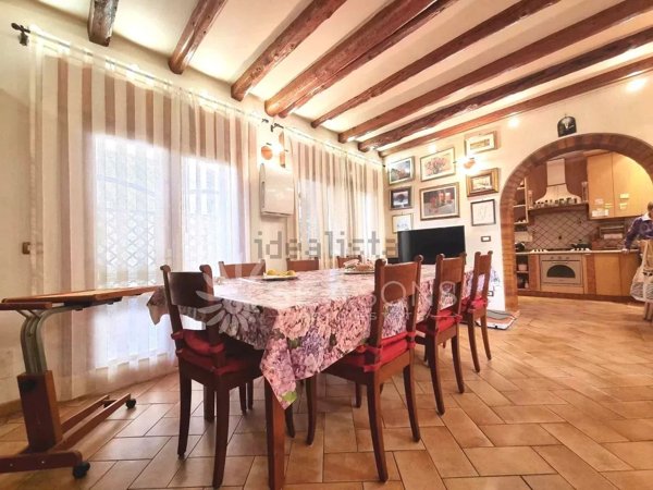 casa indipendente in vendita a Cavallino-Treporti in zona Treporti