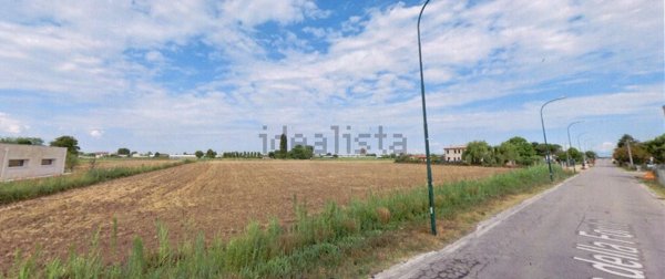 terreno edificabile in vendita a Cavallino-Treporti in zona Ca' Ballarin