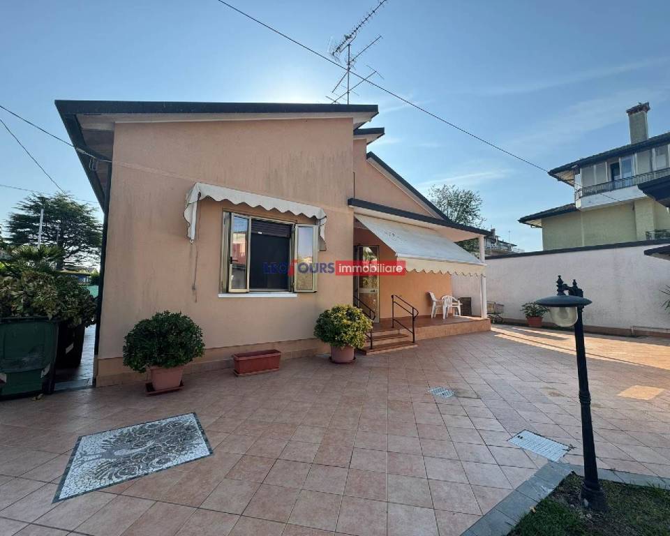casa indipendente in vendita a Cavallino-Treporti in zona Ca' Savio
