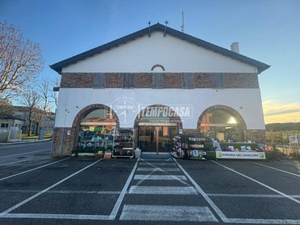 negozio in vendita a Cavallino-Treporti in zona Cavallino