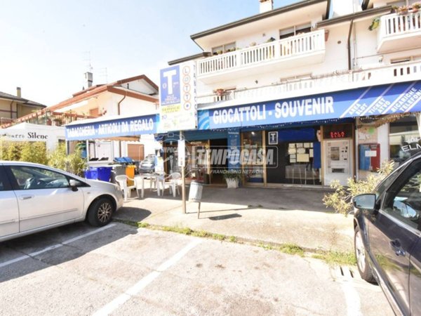 negozio in vendita a Cavallino-Treporti in zona Cavallino