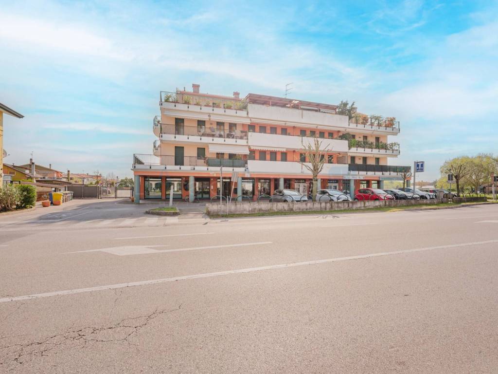appartamento in vendita a Cavallino-Treporti in zona Cavallino