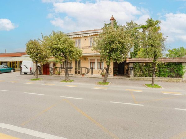 casa indipendente in vendita a Cavallino-Treporti in zona Ca' Savio